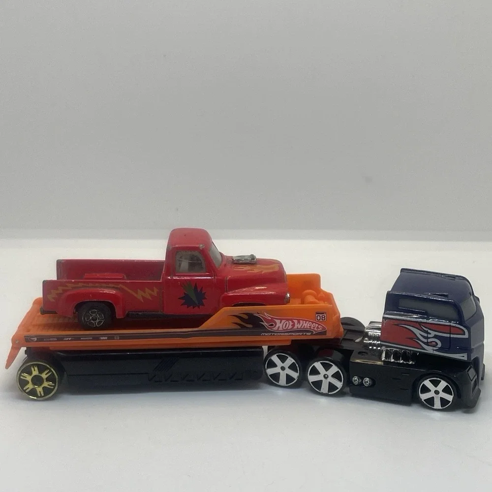 HOT‎ WHEELS Semi Truck Flat Bed  MATTEL RETRO  2006 Vehicle Carrier Toy Cars